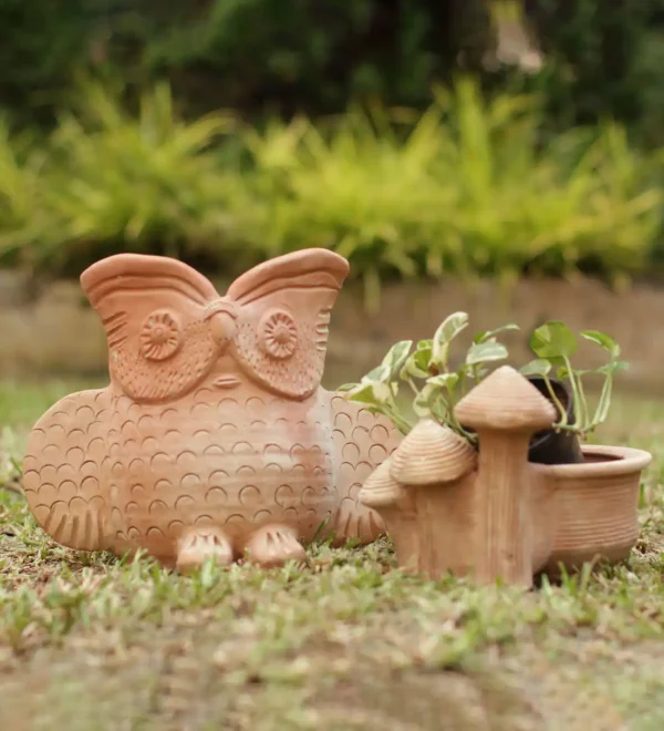 Beige Tiny Owl Oasis Clay Planter pf-share-iconShare By Swadeh